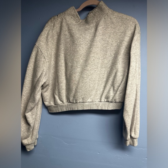 Cropped quarter zip - Picture 2 of 3